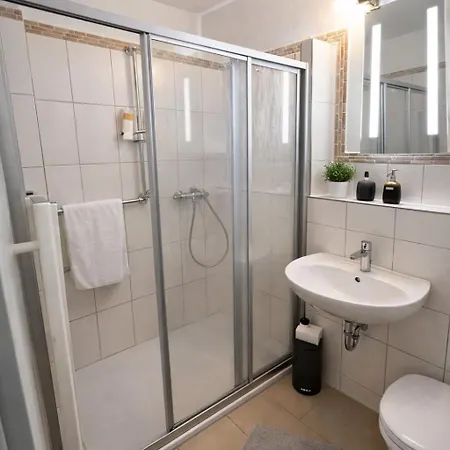 Appartamento Modernes Mit Balkon & Smart Tv Bei Hamburg Reinbek