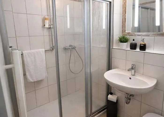 Apartment Modernes Mit Balkon & Smart Tv Bei Hamburg Reinbek