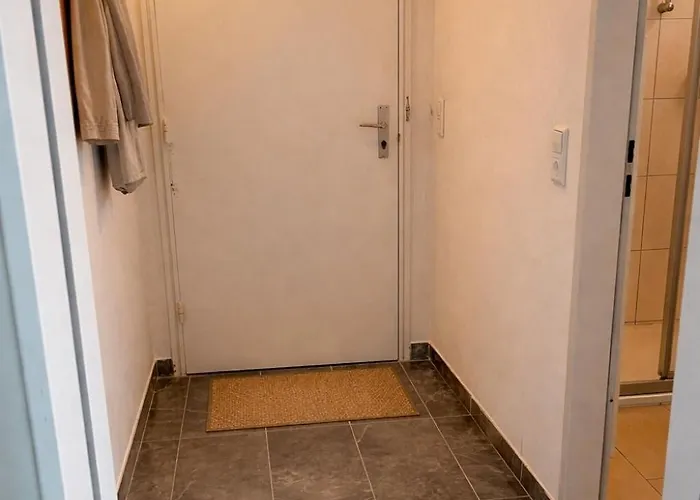Modernes Mit Balkon & Smart Tv Bei Hamburg Reinbek